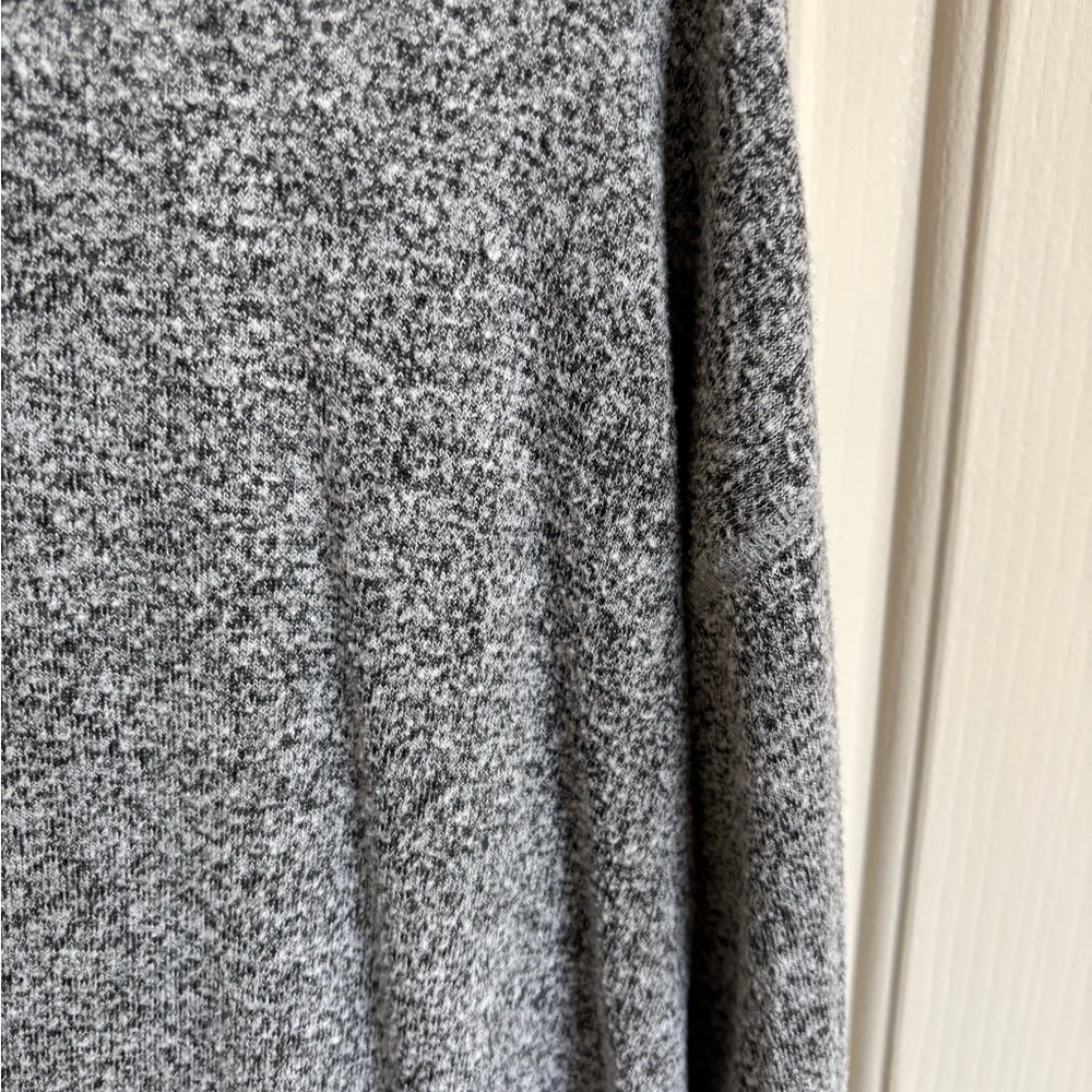 Lucky Brand Heathered Gray Women's Sweater - Picture 6 of 6